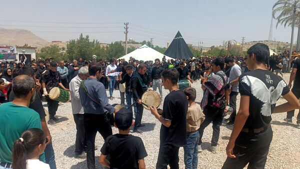 مراسم خیمه سوزان در شهر طاقانک