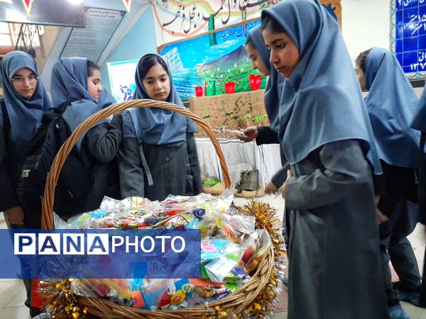 به صدا درآمدن زنگ مهر در مدرسه شایستگان منطقه ۱۶