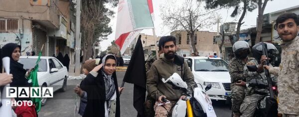حضور هیئت دختران حاج قاسم دهنو در مراسم روز قدس خلیل آباد 