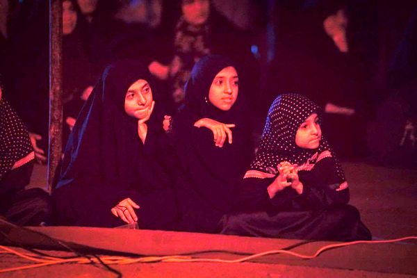 نمایش کاروان عاشقی در کرج 
