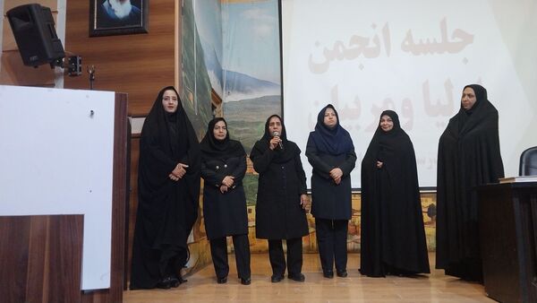 جلسه اولیا مربیان دبیرستان سرافرازان 