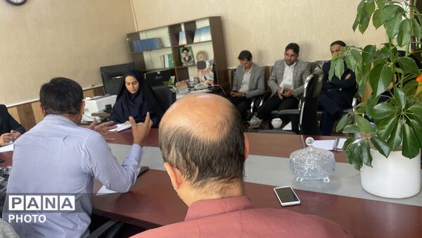 نشست هفتگی کارشناسان حوزه پرورشی تبادکان با تمرکز بر تحول در فرآیندها