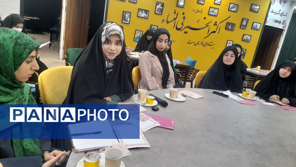 حضور مشاور معاون رئیس جمهور در مرکز «حس خوب» قم