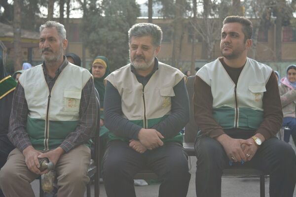 حضور خادمان رضوی در مدرسه قدر بهارستان‌دو