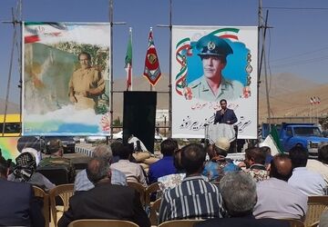 نصب تندیس تیمسار اسکند بیرانوند در میدان ولیعصر بیرانشهر 