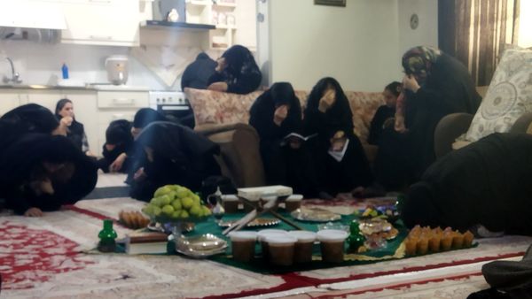 بر پایی روضه خانگی در قائمشهر