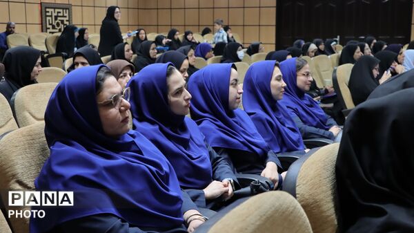 آیین افتتاح دوره چهارم «معلم، معمار آینده» ویژه معلمان ابتدایی