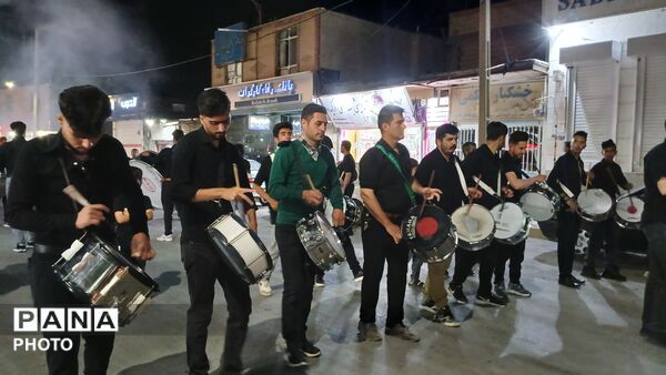 پرچم محرم در بن برافراشته شد