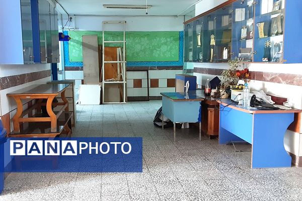 دبیرستان فرزانگان قائمشهر به استقبال مهر رفت