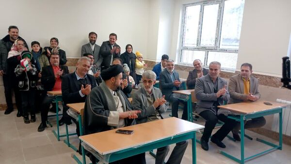 آیین افتتاح مدرسه ۱۲ کلاسه خیری, مشارکتی زنده یاد حاج فضل الله حریریان در محمد شهر کرج