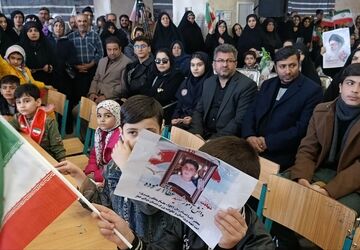 دلتنگ دیدار پسرم هستم، اما به شهادتش افتخار می‌کنم