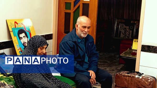 تکریم و بزرگداشت مادر و همسر شهید نورانی توسط کادر دبیرستان میثاق