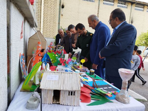 آشنایی دانش‌آموزان با مفاهیم کارآفرینی