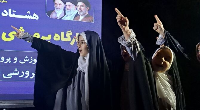 آنجا که اراده‌ها صف می‌کشند