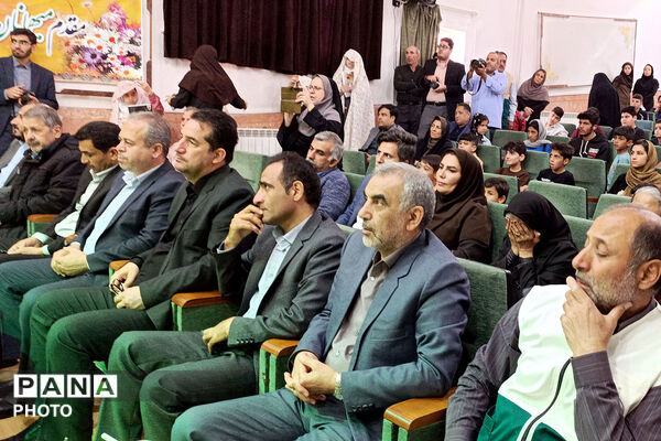 اهدای سمعک به دانش‌آموزان آسیب دیده شنوایی استان خراسان شمالی