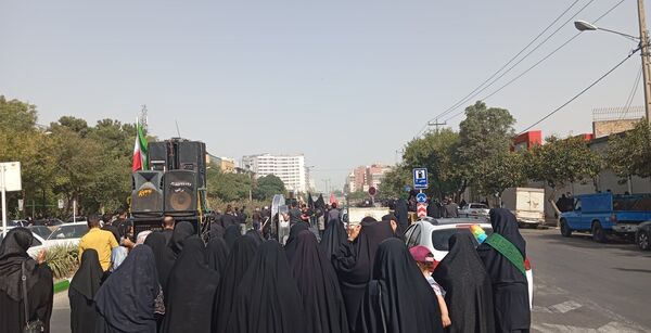 مراسم زنجیر زنی و سینه زنی به مناسبت شهادت امام رضا علیه السلام 