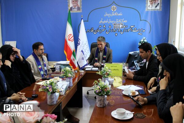 نشست خبری با اصحاب رسانه شهرستان فاروج 