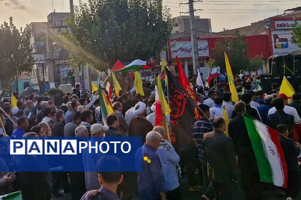 خروش مردم قرچک در پی شهادت دبیرکل حزب‌الله لبنان