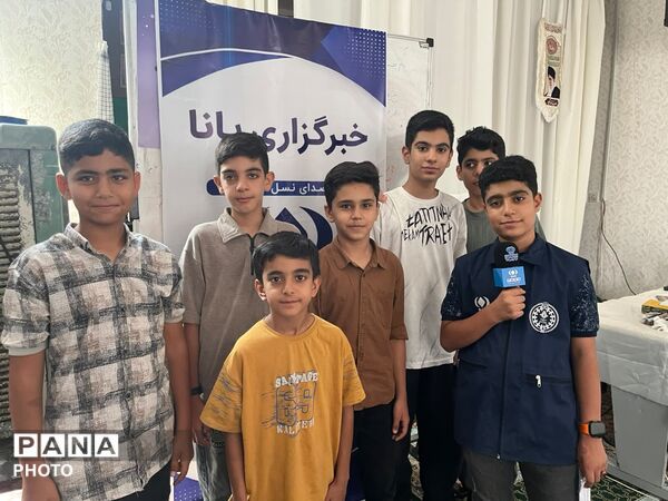 دورهمی صمیمانه بچه‌های پانا؛ روایت رفاقت، تجربه و همدلی در شهرستان خاتم