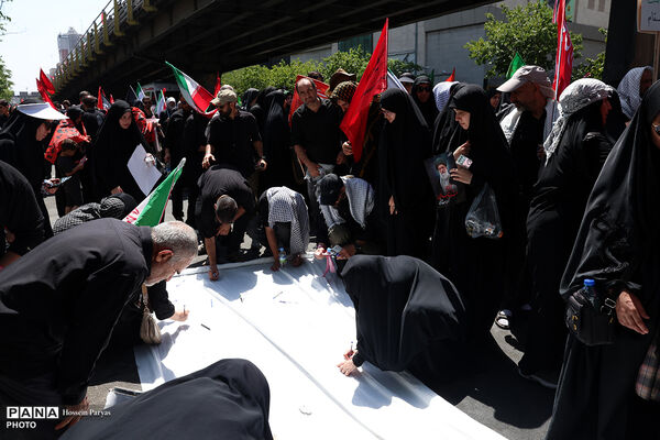 مراسم تشییع پیکر مطهر رهبر شهید انقلاب در تهران - 1
