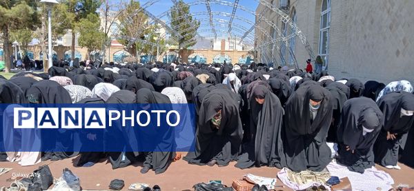 نماز جمعه این هفته شهرستان کاشمر همزمان با روز قدس برگزار شد 