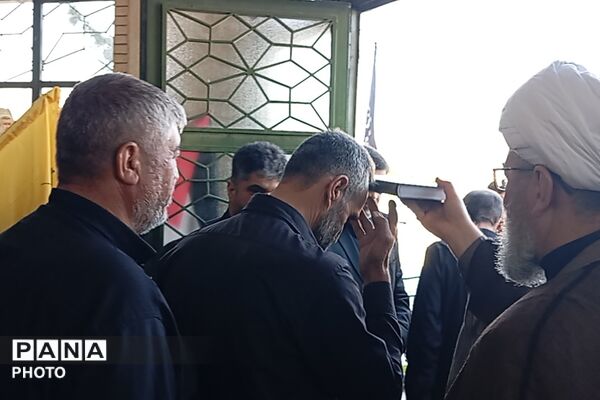 سنگین‌ترین پرچم، نصیب شانه‌های وفادار