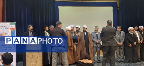 امام جمعه جدید تاکستان معرفی شد