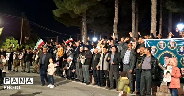 شامگاه دوازده فروردین؛شبی که طنین قدم های مردم رشتخوار،شهر را بیدار کرد