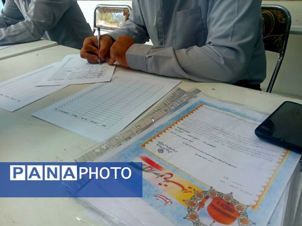 تجلیل از برگزیدگان مسابقات فرهنگی هنری جشنواره امید فردا در نیشابور