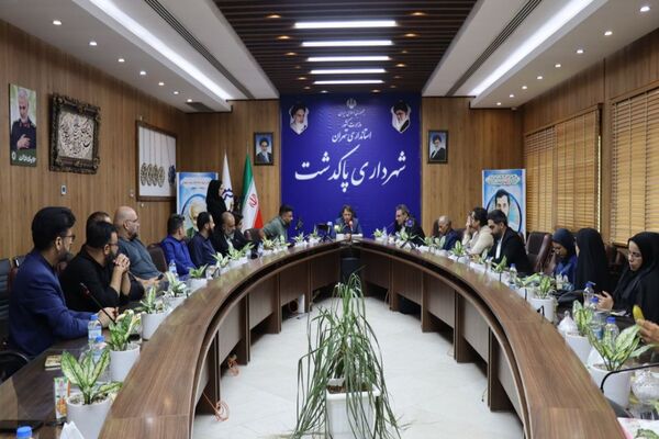 نشست صمیمانه شهردار پاکدشت با خبرنگاران و اصحاب رسانه
