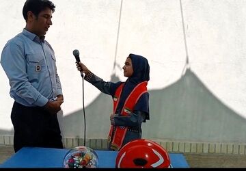 میزبانی مدرسه علمدار تفت از آتشنشان فداکار