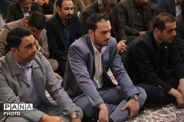 آغاز برنامه‌های گرامیداشت هفته معلم در قم