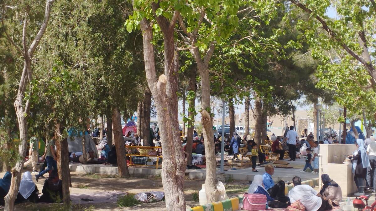 امامزاده سید طاهر الحسینی شهرستان بردسکن میزبان مردم در روز طبیعت