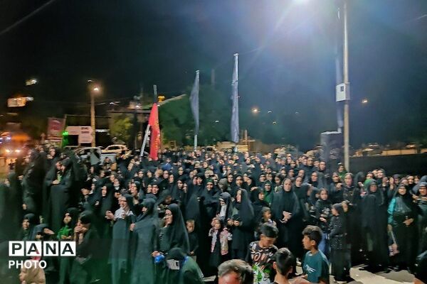 هیئت زنجیر زنی ابا عبدالحسین،  شب تاسوعا در شهر بار نیشابور 