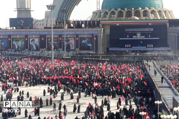 خروش اشک و حماسه در میعادگاه تهران