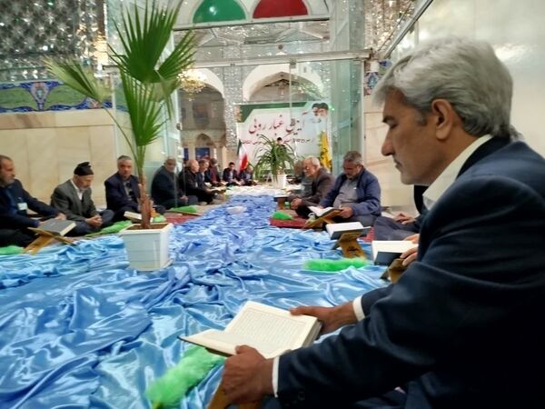 آیین غبارروبی ضریح مطهر امامزاده حمزه بن موسی کاظم (ع)
