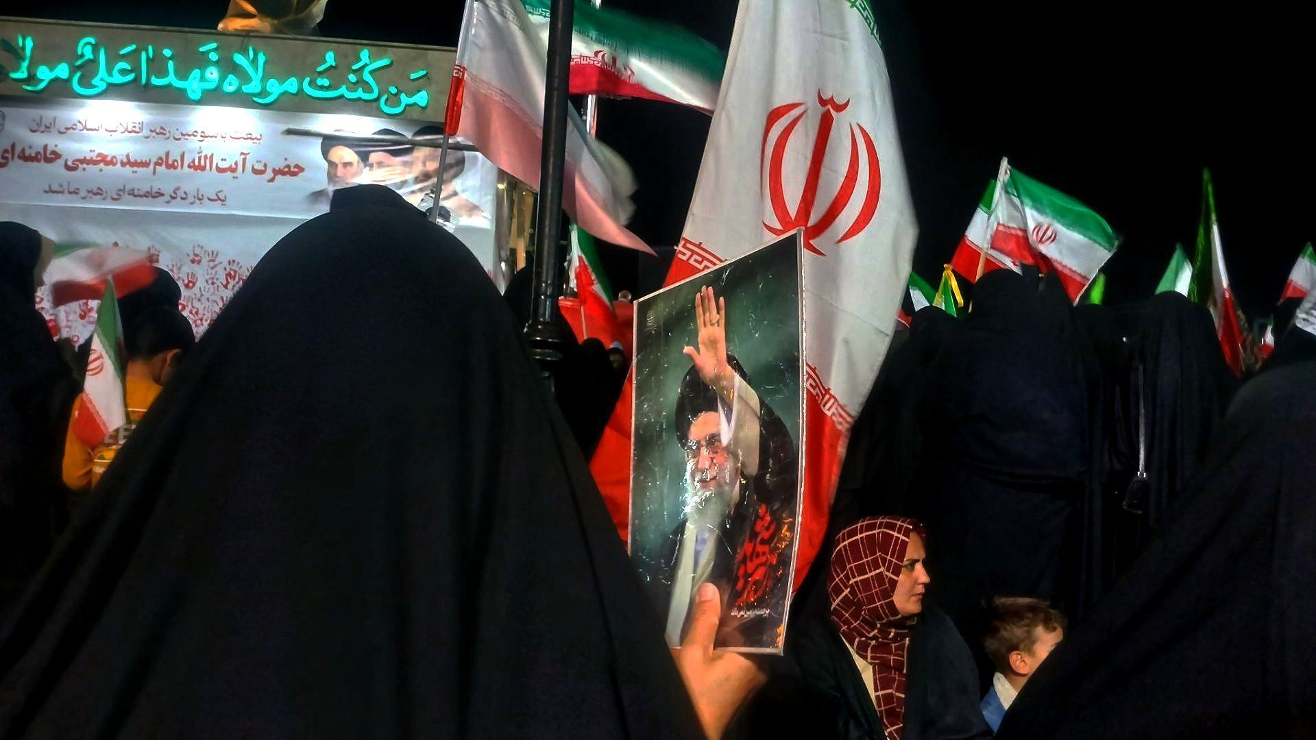 عهد خونین؛ از نسل سادات تا پاسداری از انقلاب