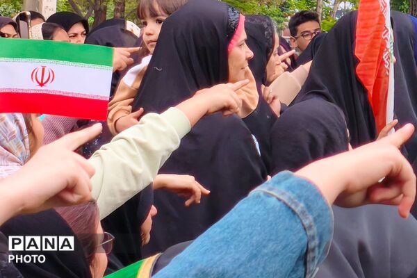 همایش مادر و دختری جان فدا در بهارستان دو