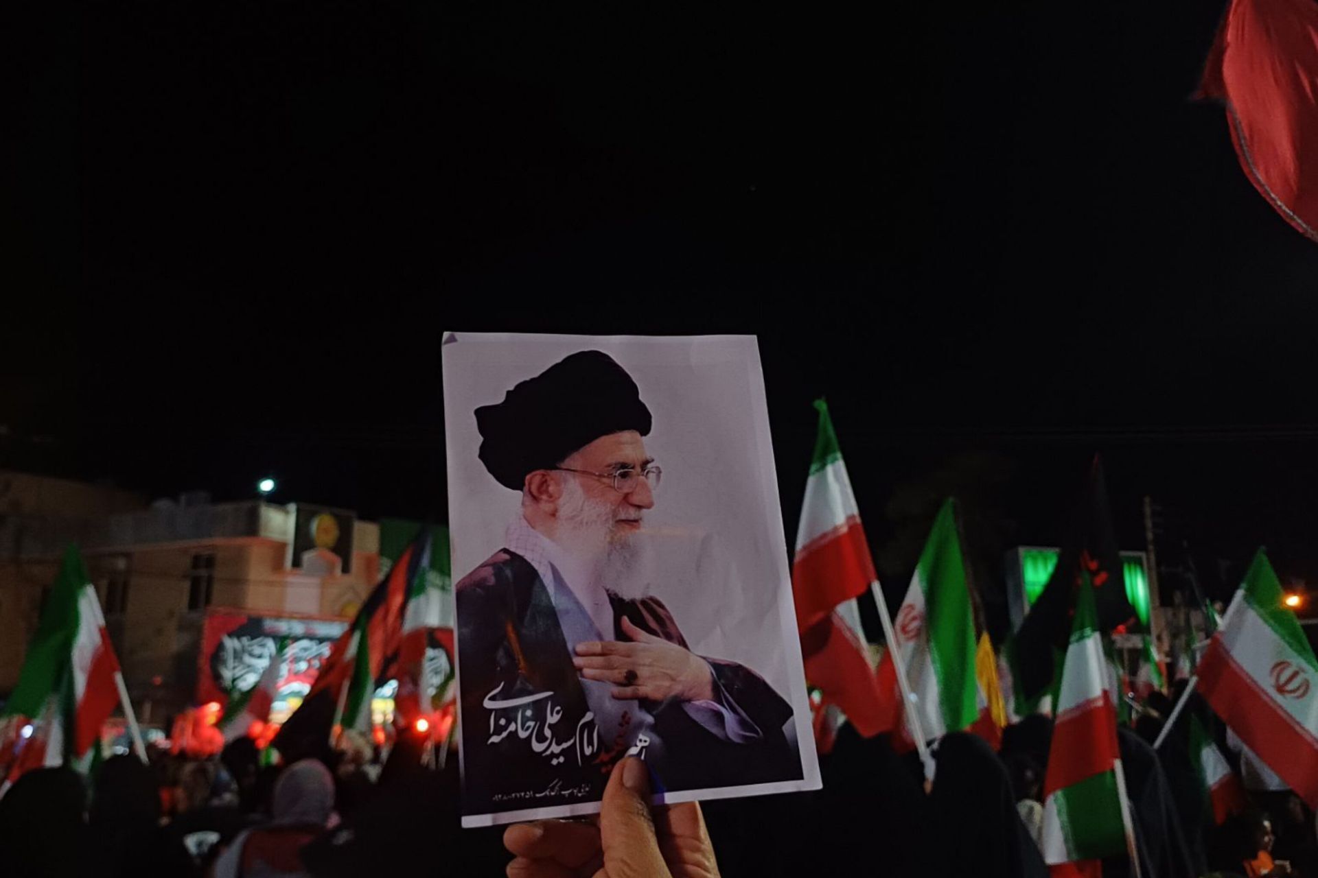 مردمی از جنس نور