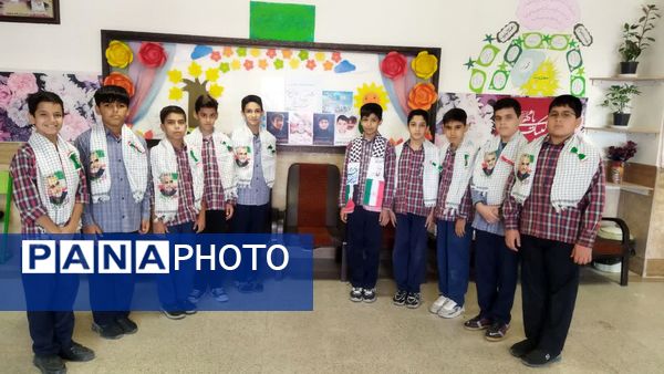 گرامیداشت هفته بسیج دانش‌آموزی در دبستان واحدی شهرستان زارچ