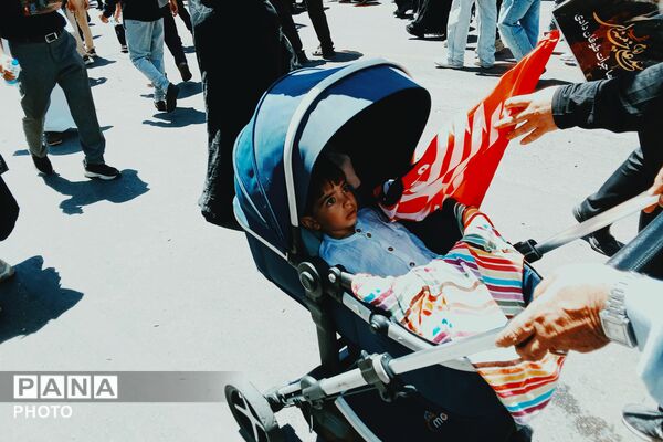 در آغوش خورشید هشتم؛ وداع حماسی با رهبر شهید در حریم امام مهربانی‌ها - 2