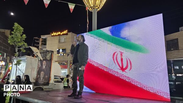 برپایی نماز استغاثه در تجمعات شبانه رجایی شهر کرج