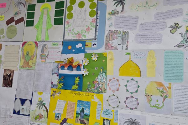 جشن میلاد با سعادت حضرت مهدی موعود(ع)در دبستان حاج همت بهارستان ۲