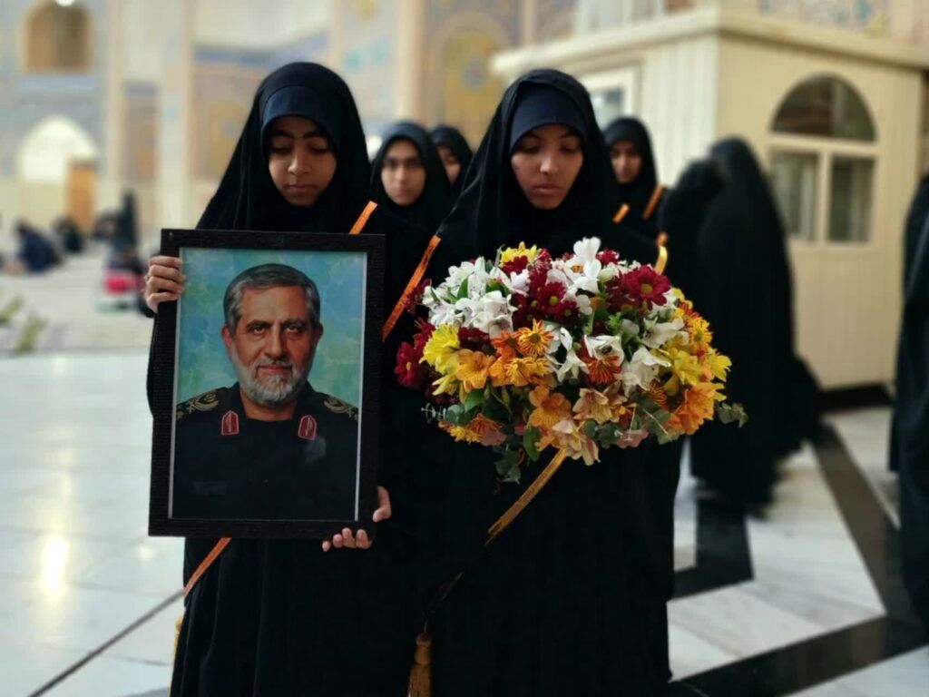 محفل هفتگی هیات «معصومانه» با حضور دختران دبیرستانی در قم
