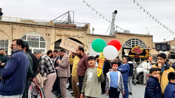 جشن بهار انقلاب در راهپیمایی ۲۲ بهمن در تفت