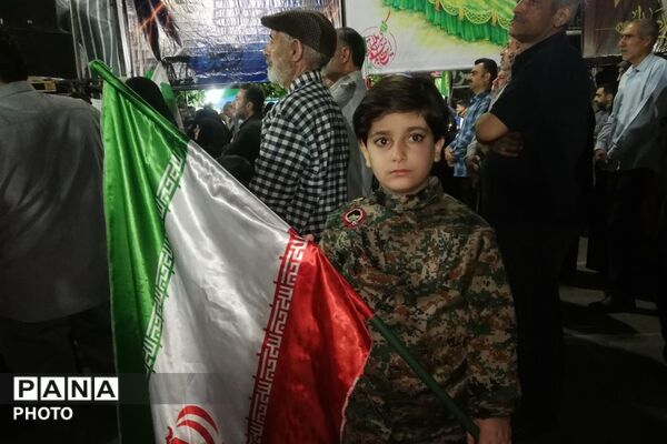 دهه نودی‌ها در میدان