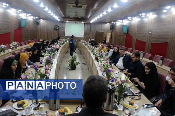 نشست فصلی مسئولان و رابطان سازمان دانش‌آموزی شهرستان‌های استان تهران 