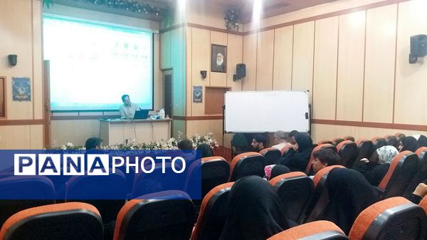 نشست صمیمی مسئولان صداوسیمای قم و خبرنگاران پانا