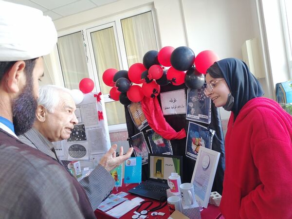 نمایشگاه کارآفرینی هنرستان عصمتیه نوخندان