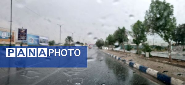 بارش باران چهره بندرعباس را پاییزی و دل‌انگیز کرد
